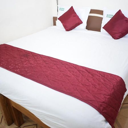 A P Guest House Pondicherry Ngoại thất bức ảnh